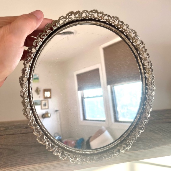 Vanity Mirror tray Gold filigree circle - Picture 1 of 7